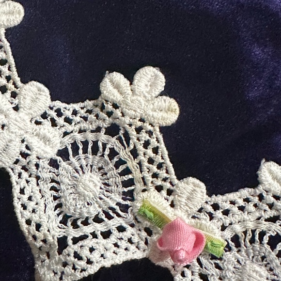 Vintage Pretty as a Picture Girl’s Purple Velvet Top with Lace - 18-24mon - Picture 8 of 9